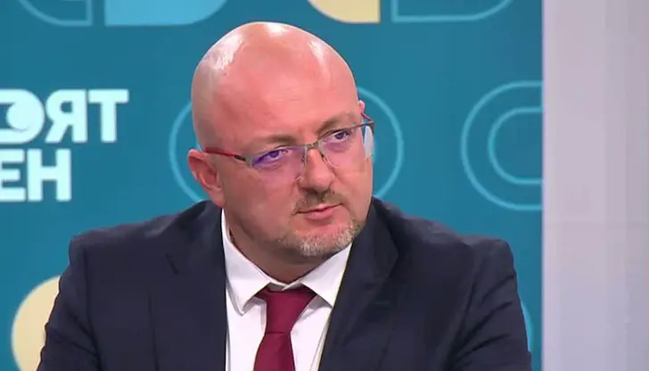 Кандидат-вицепрезидентът се обяви срещу новите данъци и регулации Кандидат-вицепрезидентът се обяви срещу новите данъци и регулации