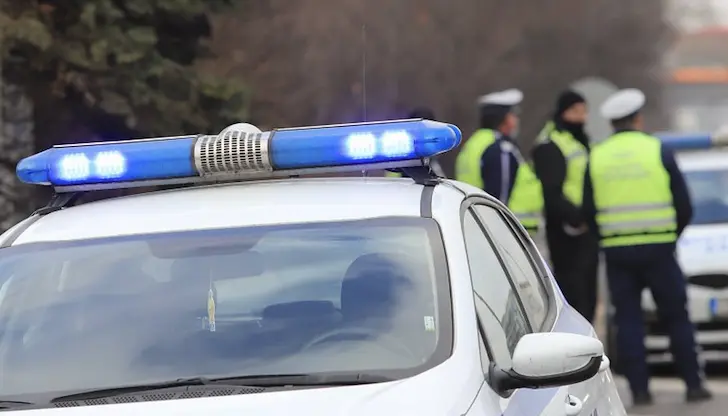 Майка и двете ѝ малки деца са в болница Майка и двете ѝ малки деца са в болница