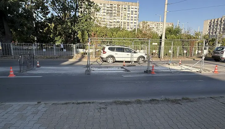 Движението в посока кръговото кръстовище е затруднено