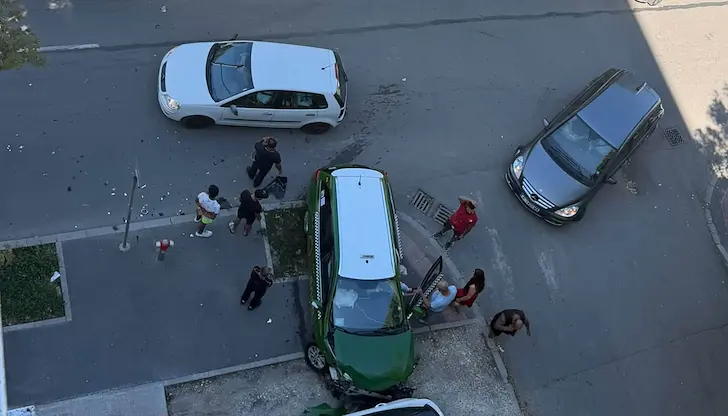 И двамата шофьори са с наранявания след удара И двамата шофьори са с наранявания след удара