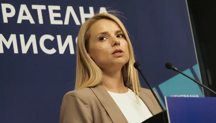 Ремонтираха 12 800 машини преди предстоящия октомврийски вот Ремонтираха 12 800 машини преди предстоящия октомврийски вот