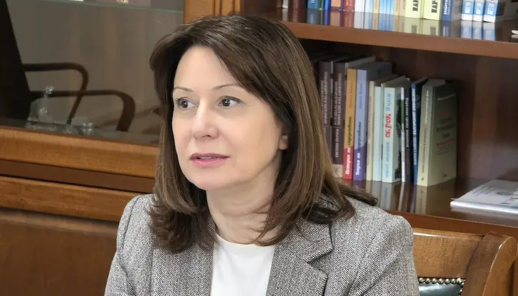 Велислава Делчева настоява за неустойки при продължително спиране на водата Велислава Делчева настоява за неустойки при продължително спиране на водата