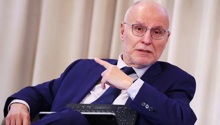 Управителят на БНБ предупреждава за макроикономически рискове Управителят на БНБ предупреждава за макроикономически рискове
