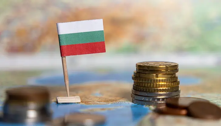 Операцията е втората голяма емисия след влизането в еврозоната Операцията е втората голяма емисия след влизането в еврозоната
