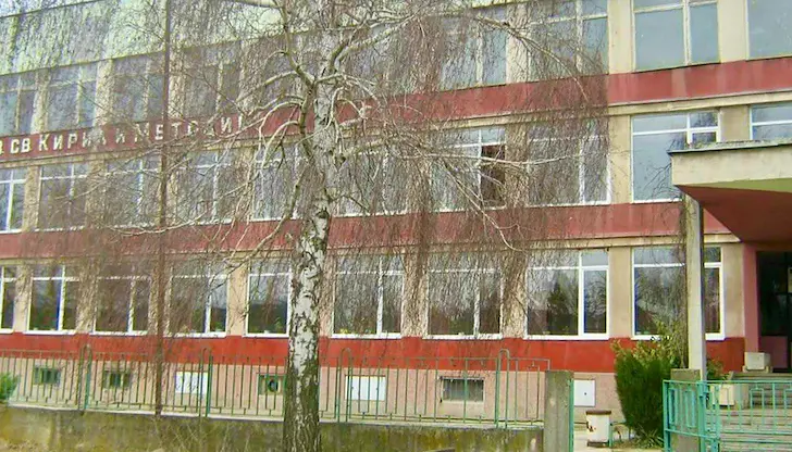 Мярката спасява училищата в малките населени места Мярката спасява училищата в малките населени места
