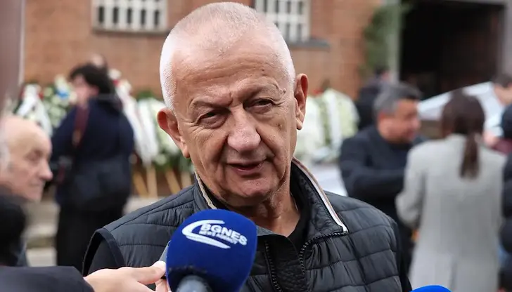 Бизнесменът обещава месечна финансова помощ за клуба Бизнесменът обещава месечна финансова помощ за клуба