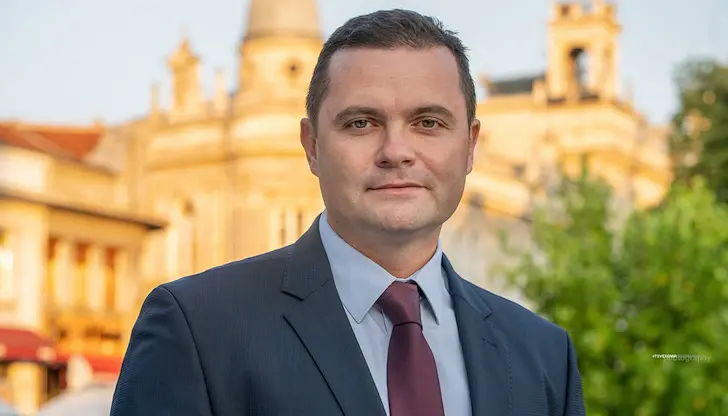 Кметът на Русе призовава за осиновяване на кучета от приюта