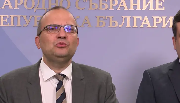 От опозицията искат 85 хиляди евро праг по ДДС