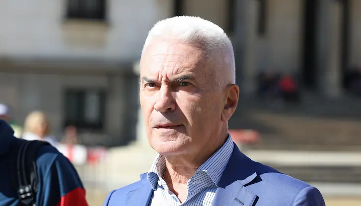 Лидерът на "Атака" се кандидатира за държавен глава Лидерът на "Атака" се кандидатира за държавен глава