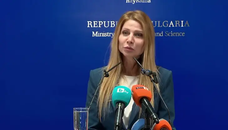 Учениците ще имат карти за проследяване на развитието