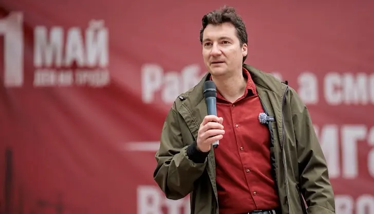 Крум Зарков дебатира новия манифест на БСП в Русе