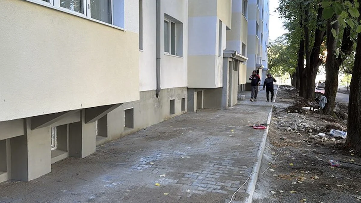 Проблеми при санирането на блок "Ела" в Русе