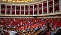 Франция е изправена пред дългова криза