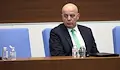Управляващите удължават властта на шефа на разузнаването със закон