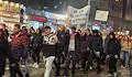 Ученици и учители поведоха факелно шествие в София