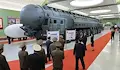 Ким Чен Ун показа ядрена ракета, способна да достигне САЩ