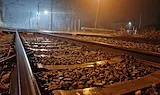 Влак прегази 19-годишен младеж в село Василовци
