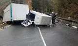 Катастрофа затвори пътя Варвара - Велинград