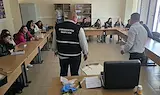Полицаи показаха криминалистични техники пред русенски студенти
