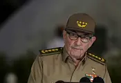 САЩ издаде нова заповед за арест на Раул Кастро САЩ издаде нова заповед за арест на Раул Кастро