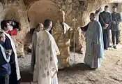 Български и румънски духовници ще отслужат литургия в скална църква край Русе
