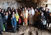 Епископ Макарий отслужи литургия в Ивановските скални църкви