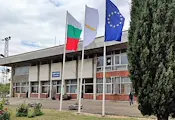 Мъж падна от потеглящ влак на гарата в Чирпан