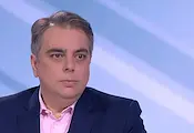 Асен Василев: Всяка антикризисна мярка на правителството съдържа лъжичка катран Асен Василев: Всяка антикризисна мярка на правителството съдържа лъжичка катран
