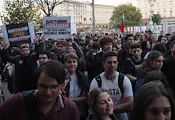 Млади лекари блокираха движението пред здравното министерство