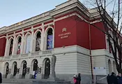 Раздават културни чекове на 1300 зрелостници в Русе