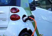 Продажбите на електромобили в ЕС скочиха със 73%