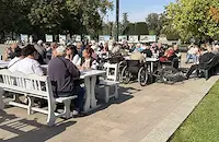 Русенци се събраха около обща трапеза на площад "Свобода"