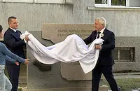Откриха паметен знак на Стоян Михайловски в Русе