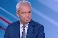 Костадин Костадинов: Олигархията просто си смени дрехите