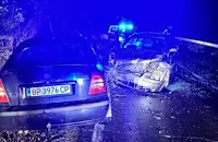 Трима души пострадаха при катастрофи край Враца