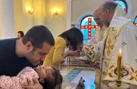 Миряни се поклониха пред мощите на свети Андрей Първозвани в Русе