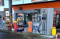 НАП и ГДБОП проверяват бензиностанции в Русе