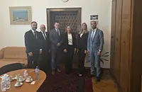 Делегация на румънската партия АУР посети българския парламент