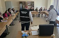 Полицаи показаха криминалистични техники пред русенски студенти