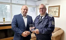 Пенсионираха с почести началника на сектор „Опазване на обществения ред“ в Русе