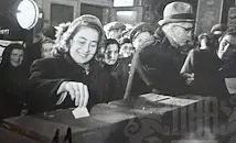 Архивни кадри показват как са гласували русенци през 1959 година