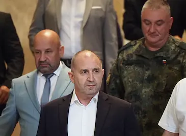 Румен Радев свиква спешна среща след ударите в икономическа зона на България