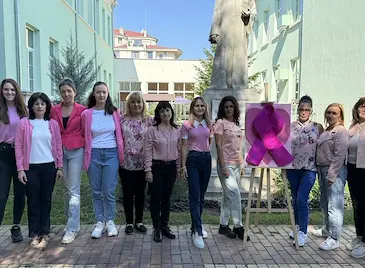 Масова подкрепа в Русе за кампания срещу рака на гърдата