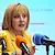 Мая Манолова сезира КЗК заради двойни надценки във веригите