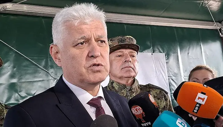 Министърът иска командирите сами да решават за стрелба Министърът иска командирите сами да решават за стрелба
