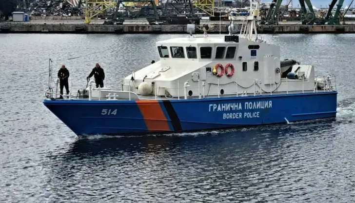 Операцията по издирване на чуждия екипаж продължава Операцията по издирване на чуждия екипаж продължава