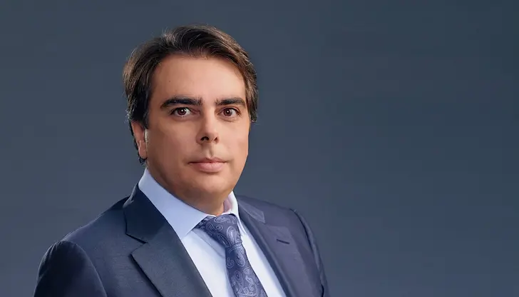 Председателят на „Продължаваме промяната" поиска спешни мерки за горивата Председателят на „Продължаваме промяната" поиска спешни мерки за горивата