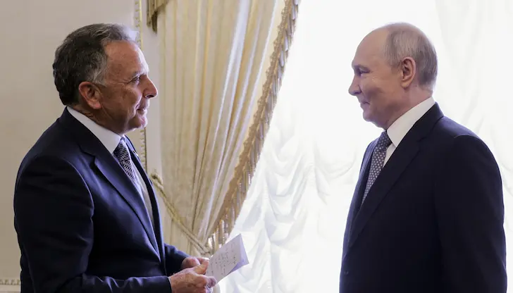 Путин възобновява тристранни преговори със САЩ и Украйна