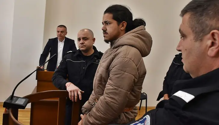 Жертвата беше открита с вързани ръце в реката Жертвата беше открита с вързани ръце в реката