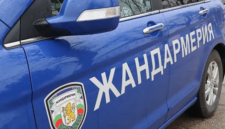 Трима души са задържани при специализирана акция преди президентския вот Трима души са задържани при специализирана акция преди президентския вот